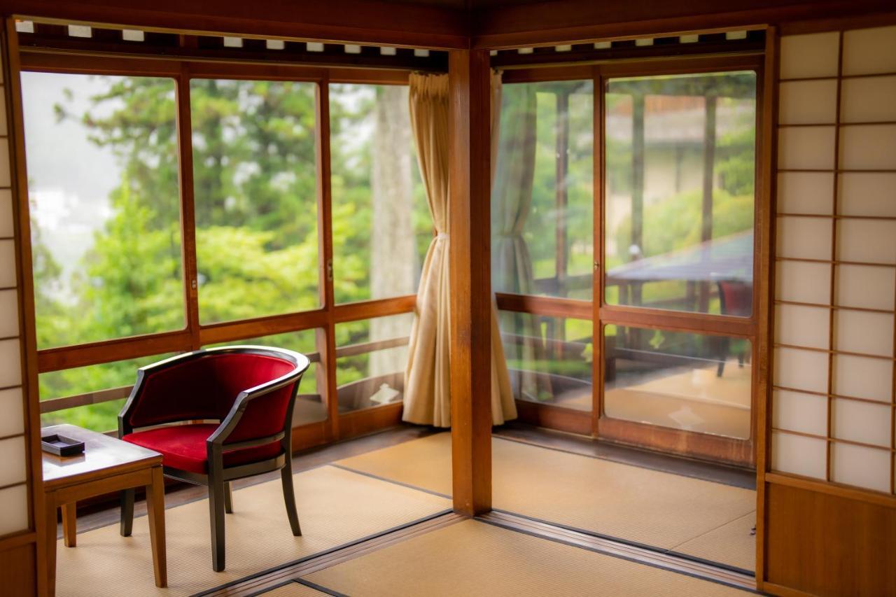 Yunoshimakan Gero Buitenkant foto